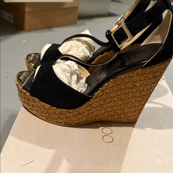 Jimmy Choo pela t- strap Elegant Black and Gold Platforms - Picture 2 of 8